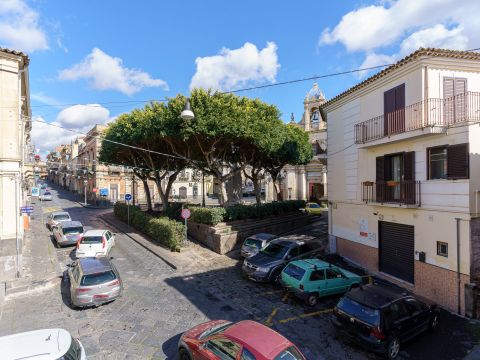 Via Umberto, 59 - Biancavilla
