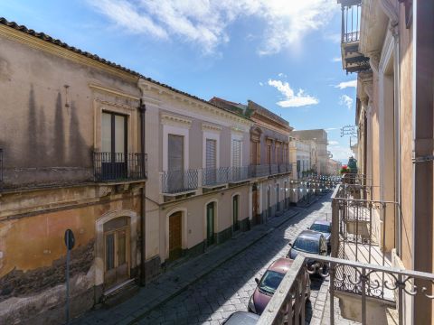 Via Umberto, 59 - Biancavilla