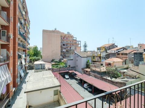 Via Grasso Finocchiaro, 75 - Catania