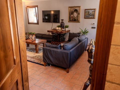 Via delle Scuole, 4 - Viterbo