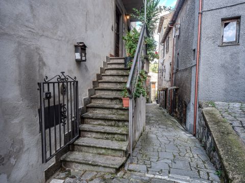 Via delle Scuole, 4 - Viterbo
