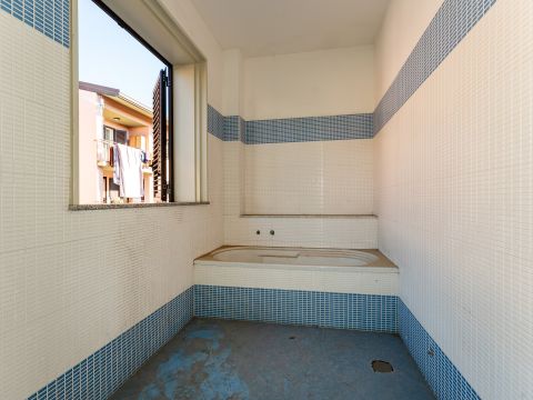 Via Sciarone, 15 - Aci Castello