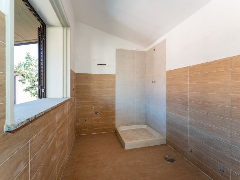 Via Sciarone, 15 - Aci Castello
