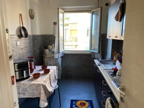 Via Lacedonia, 37 - Roma