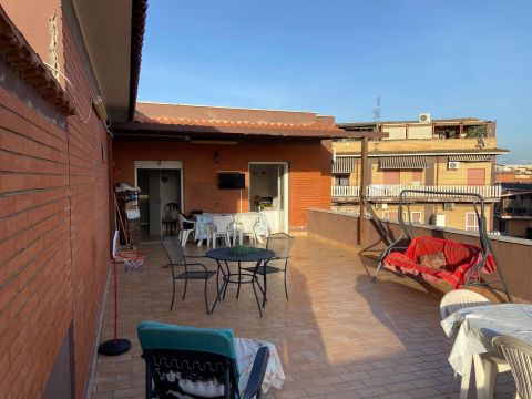 Via Lacedonia, 37 - Roma