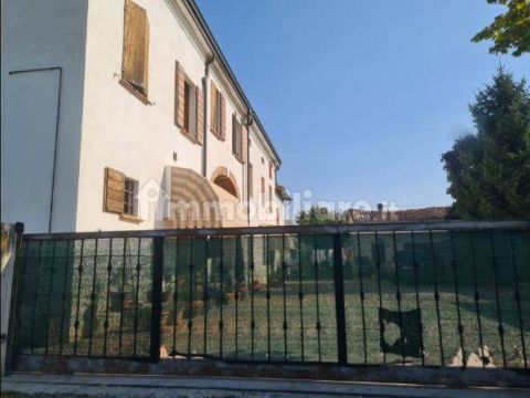 Viottolo Ex Scuole, 1 - Gualtieri