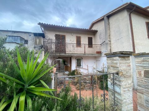 Via Case Basse, 6 - Foligno