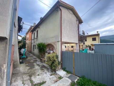 Via Case Basse, 6 - Foligno