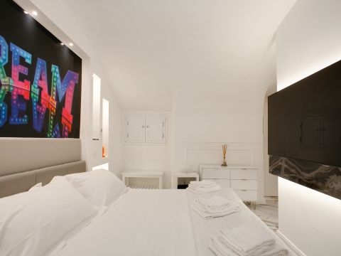 Via Baccina, 23 - Roma
