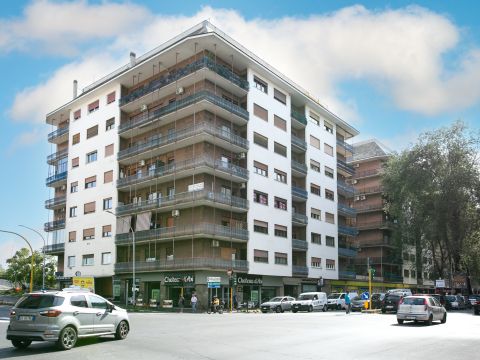Piazza Gondar, 22 - Roma