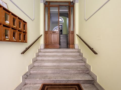 Via Bezzecca, 1B - Roma