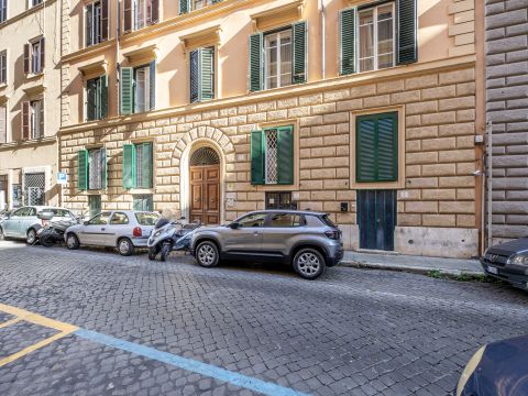 Via Bezzecca, 1B - Roma