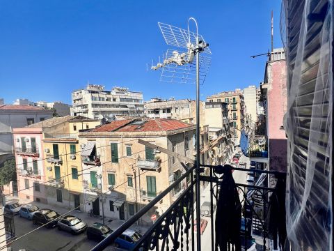 Via Rosario Salvo, 76 - Palermo