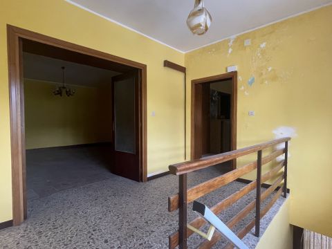Via Villa Tassoni, 10 - Bellante