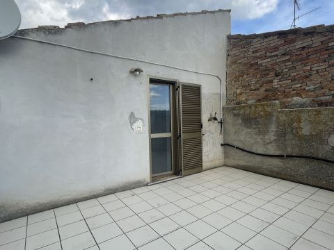 Via Villa Tassoni, 10 - Bellante