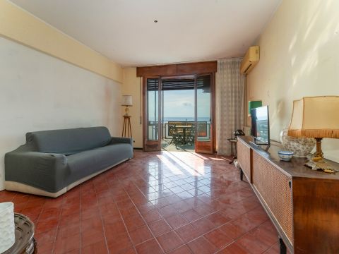 Via Lungomare Dei Ciclopi, 79 - Aci Castello