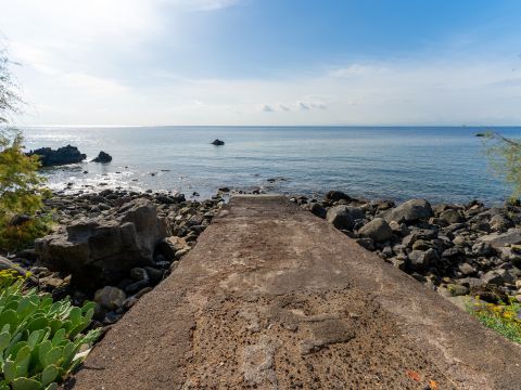 Via Lungomare Dei Ciclopi, 79 - Aci Castello