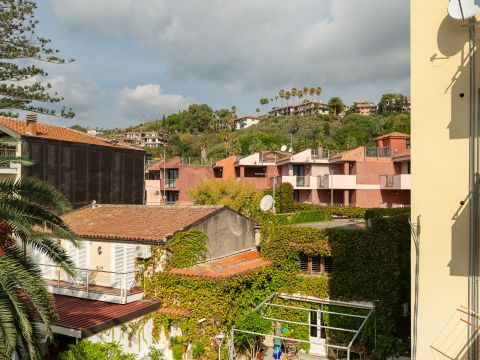 Via Lungomare Dei Ciclopi, 79 - Aci Castello