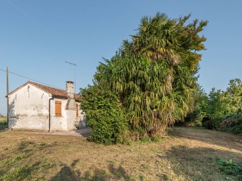 Via Sant'Agostino, 16 - Correzzola