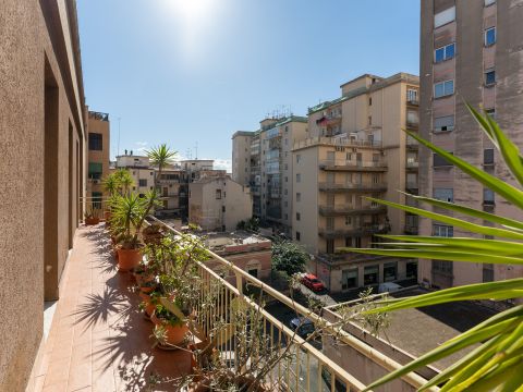Via Livorno, 10 - Catania