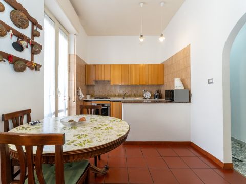 Via Livorno, 10 - Catania