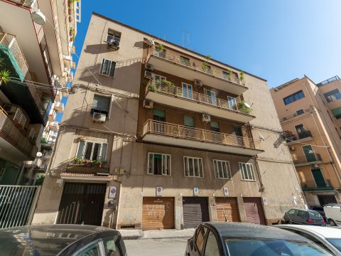 Via Livorno, 10 - Catania