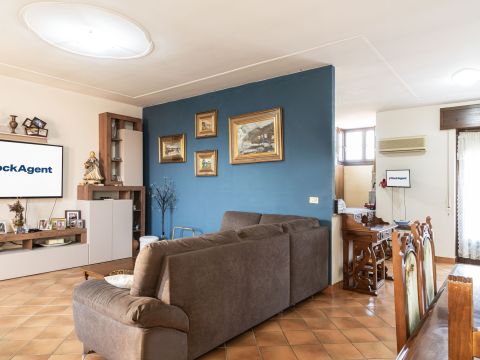 Viale Bialetti, 1A - Mede