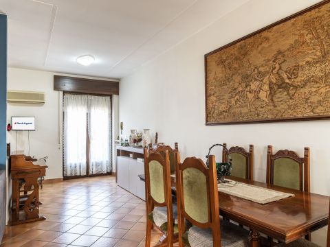 Viale Bialetti, 1A - Mede