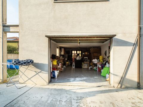 Viale Bialetti, 1A - Mede