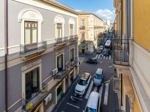 Via Umberto I, 170 - Catania