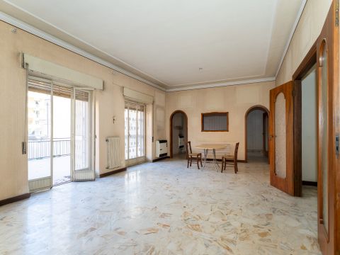 Via Federico Ciccaglione, 15 - Catania