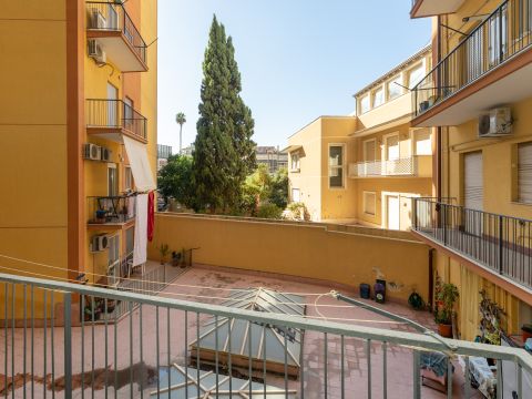 Via Federico Ciccaglione, 15 - Catania