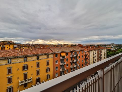 Via Cairoli, 3 - Bologna