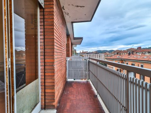 Via Cairoli, 3 - Bologna