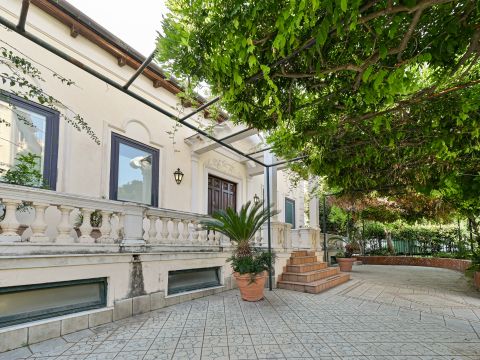Corso Filangieri, 129 - Vico Equense