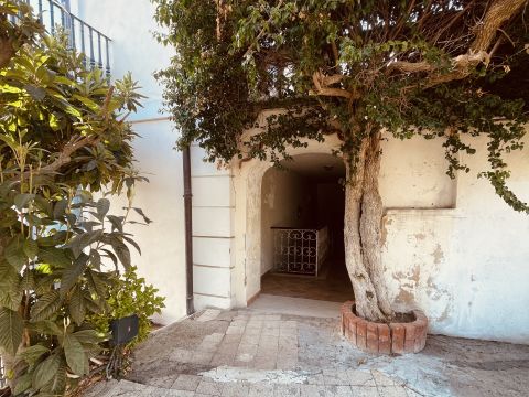 Corso Filangieri, 129 - Vico Equense