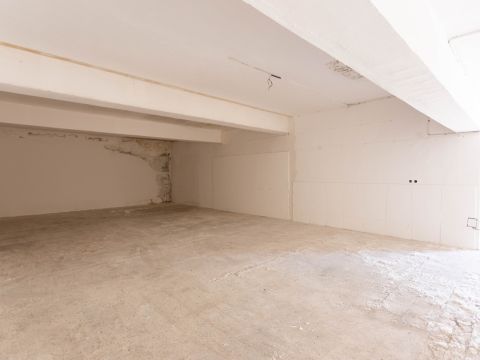 Via Lorenzo Maddem, 32 - Acireale