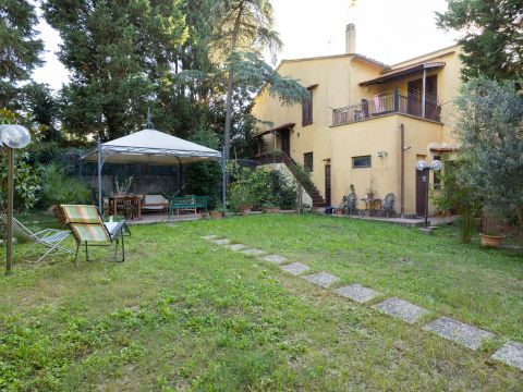 Via Palestro, 19 - Collesalvetti