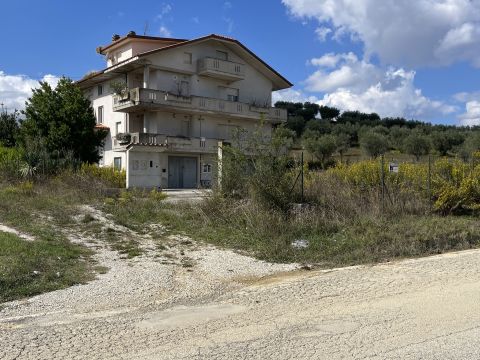 Via Archimede, 61 - Sant'egidio Alla Vibrata
