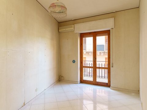 Via Vittorio Emanuele, 250 - Aci Catena