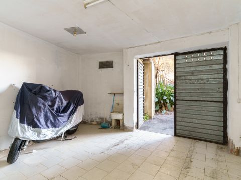 Via Vittorio Emanuele, 250 - Aci Catena