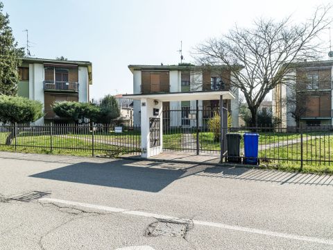 Via Palestro, 55 - Mede
