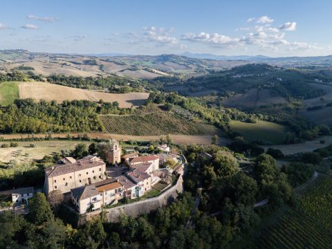 Via Montebello, 24 - Terre Roveresche