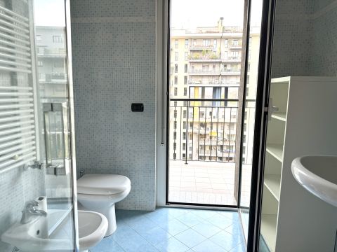Via Enrico Cialdini, 34 - Milano
