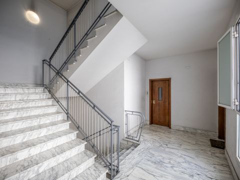 Via Ettore Pais, 11 - Roma