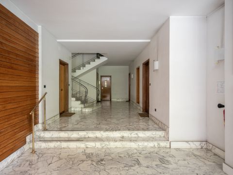 Via Ettore Pais, 11 - Roma