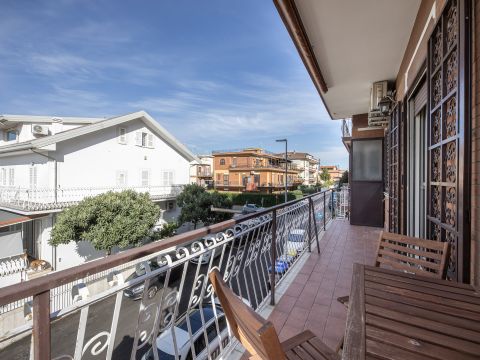 Via Montemiletto, 69 - Roma