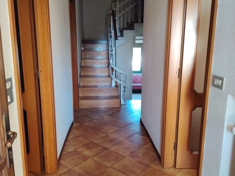 Via Montebello, 22 - Barbianello