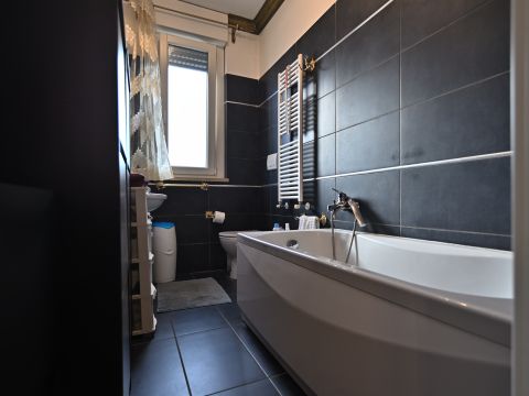 Via Passo Buole, 97 g - Fiumicino