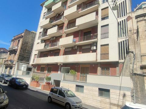 Via Paolo Bentivoglio, 84 - Catania